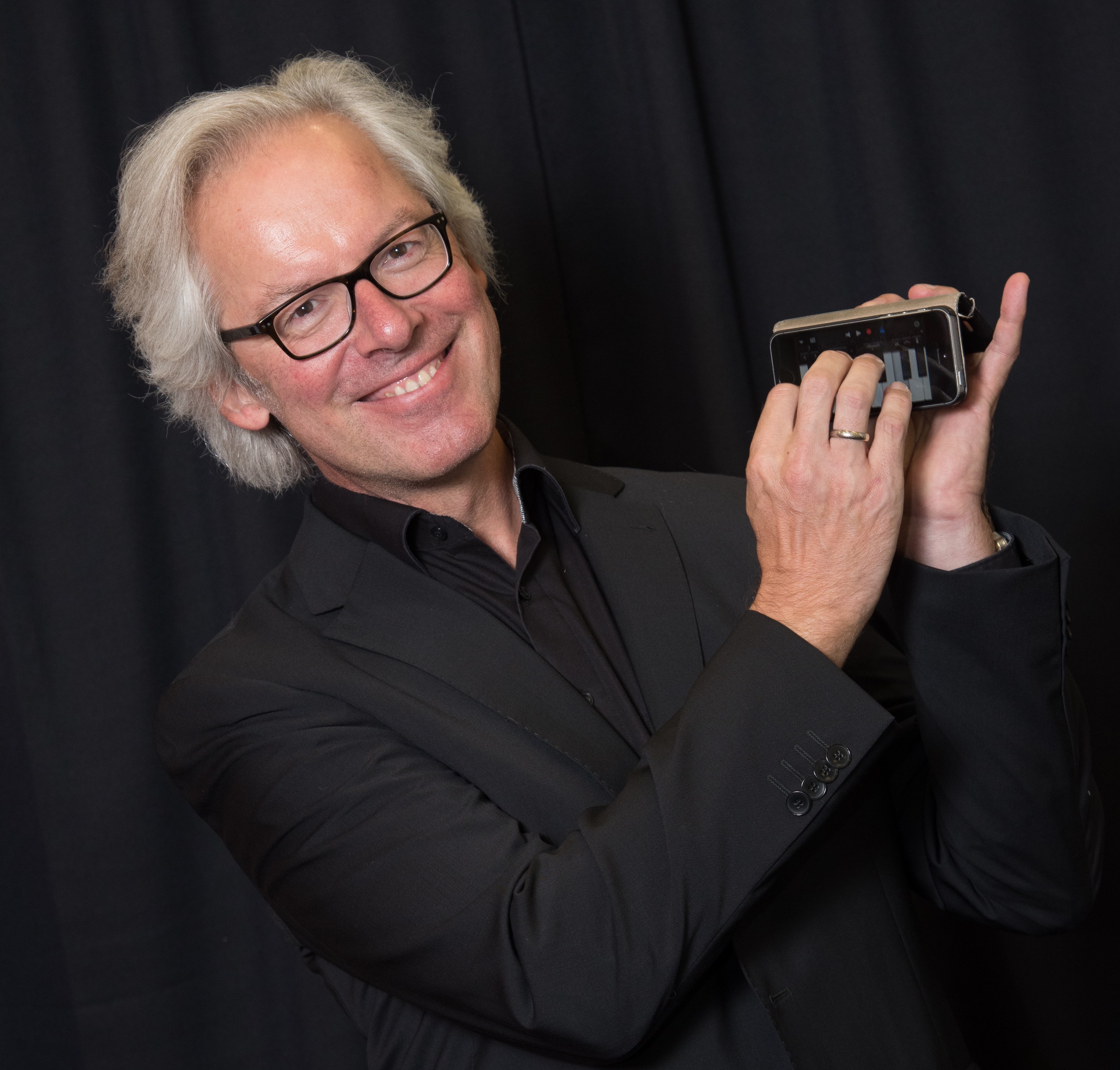 Andreas mit Roland A-500 Pro